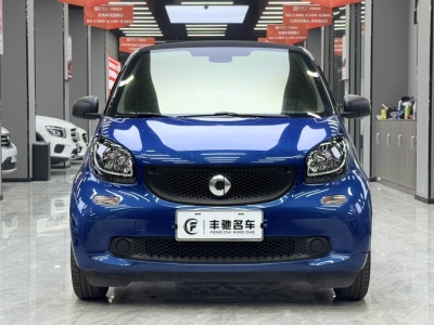 2017年11月 smart fortwo 1.0L 52千瓦硬頂摯愛(ài)特別版圖片