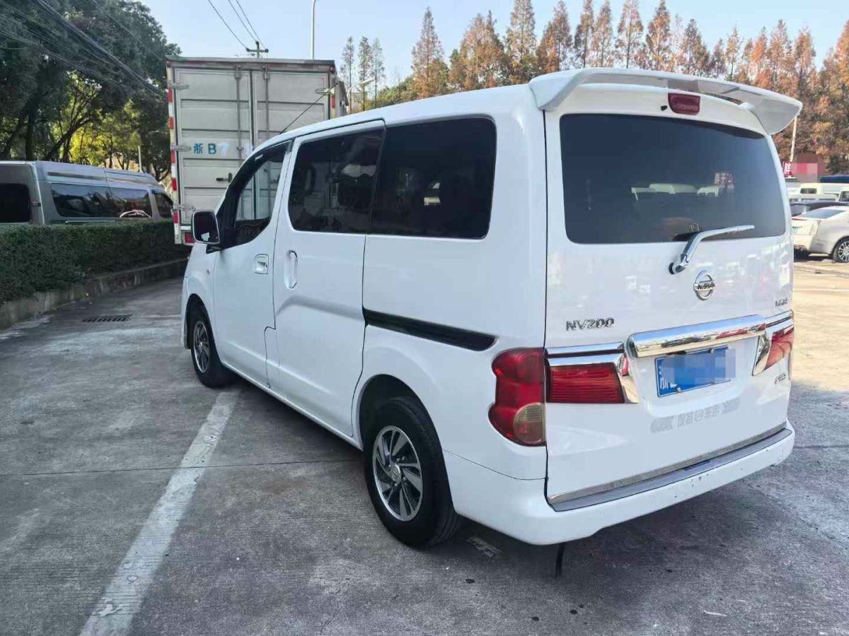 日產(chǎn) NV200  2018款 1.6L CVT尊享型圖片