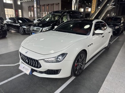 2017年5月 瑪莎拉蒂 Ghibli 3.0T 標(biāo)準(zhǔn)版圖片
