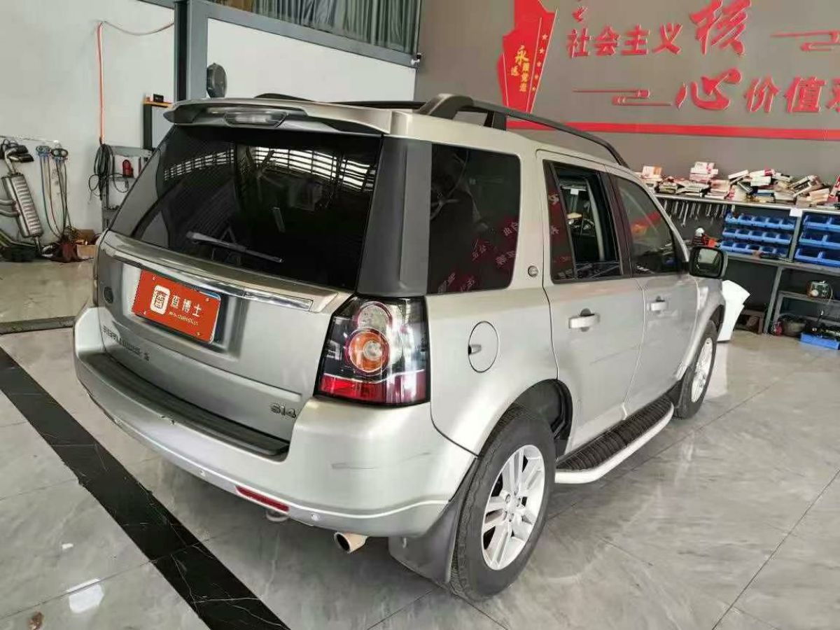 路虎 發(fā)現(xiàn)  2014款 4 3.0T SDV6 HSE圖片