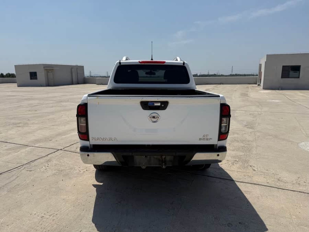 日產(chǎn) 納瓦拉  2021款 2.5L自動(dòng)四驅(qū)尊貴型QR25圖片
