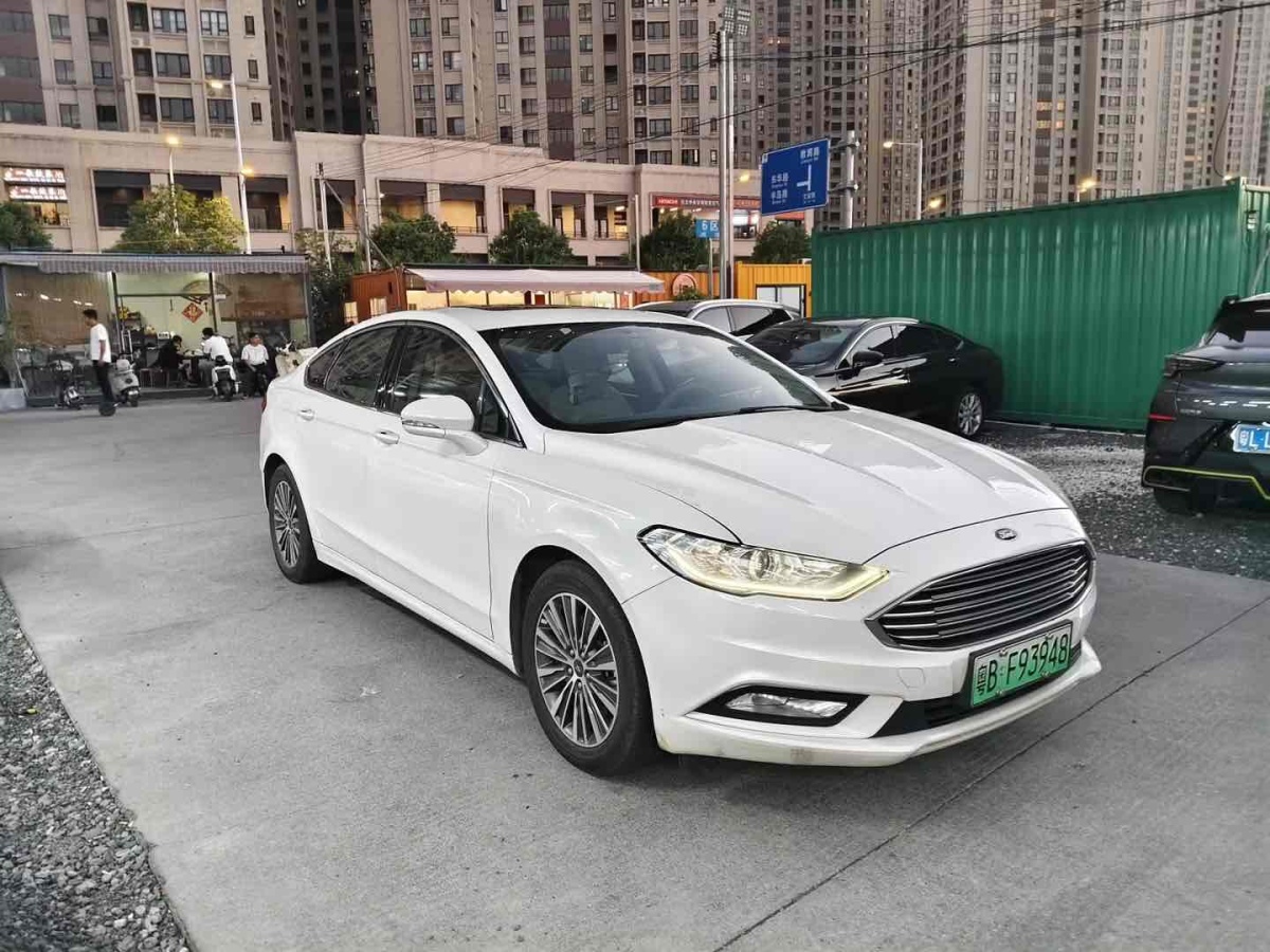 福特 蒙迪歐新能源  2018款  2.0 PHEV 智控時(shí)尚型 國(guó)VI圖片