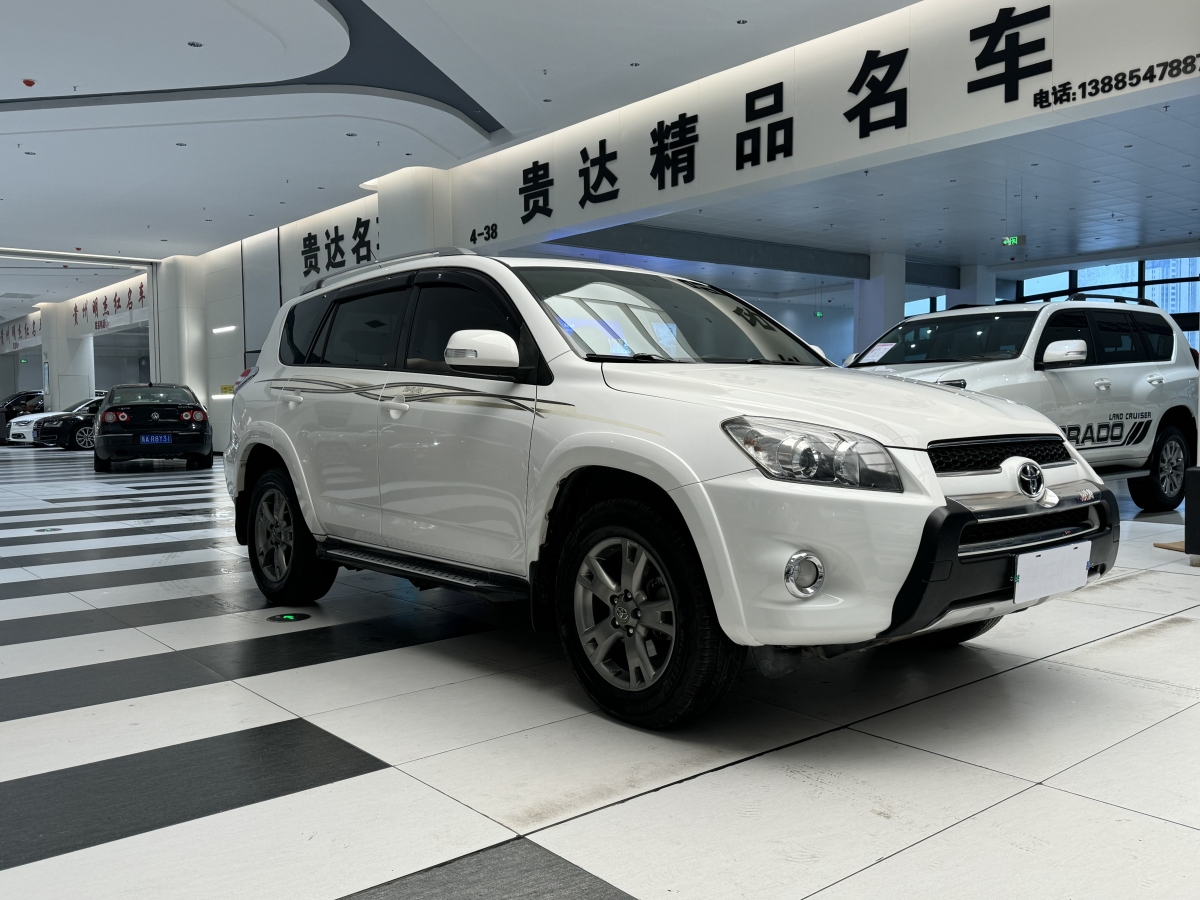 2012年4月豐田 RAV4榮放  2012款 炫裝版 2.0L 自動(dòng)四驅(qū)