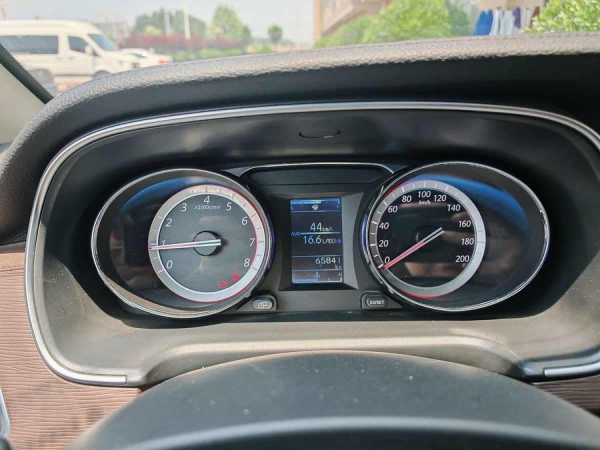 東風(fēng)風(fēng)行 風(fēng)行M7  2021款 1.8T 手動尊享型圖片