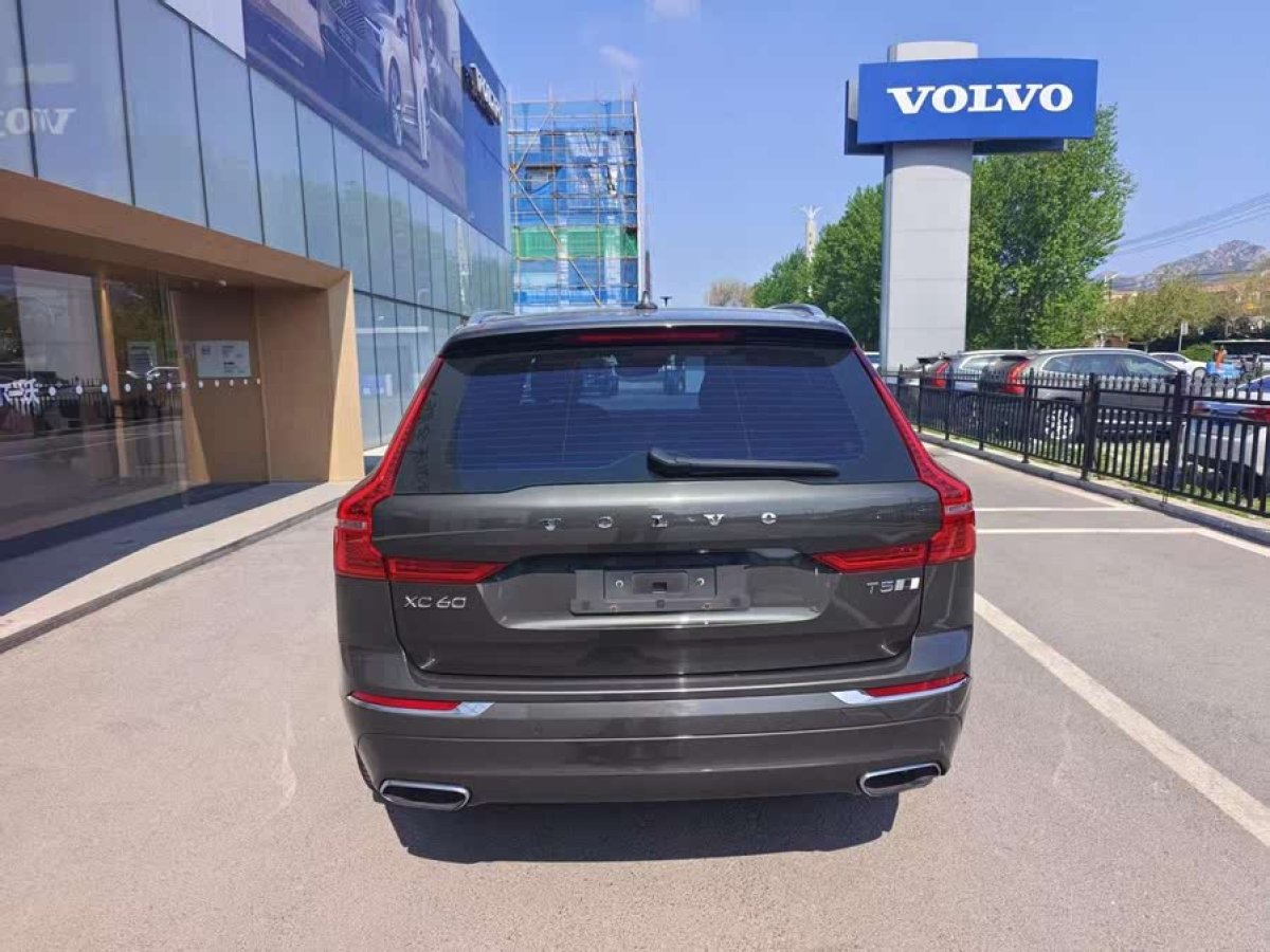 沃爾沃 XC60  2020款 T5 四驅(qū)智雅豪華版圖片