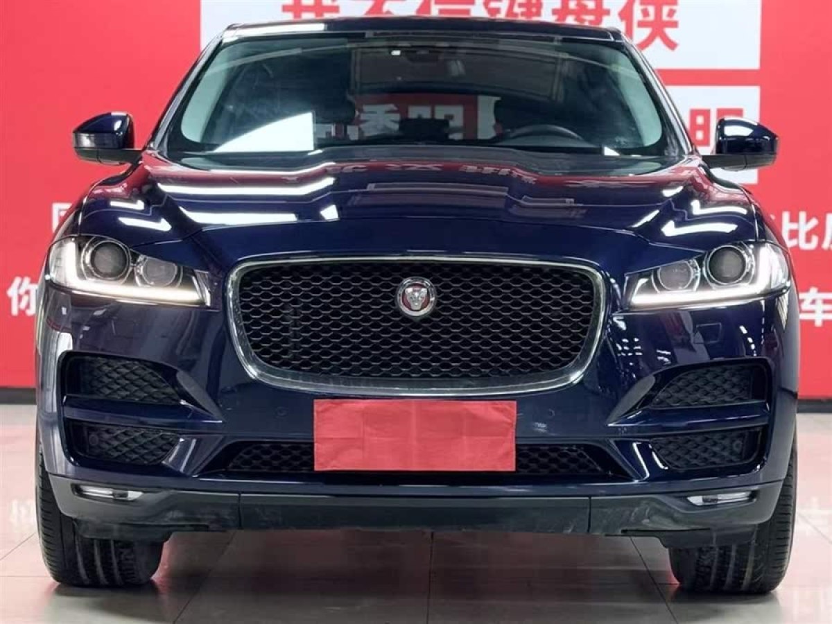 捷豹 F-PACE  2016款 2.0T 兩驅(qū)都市尊享版圖片