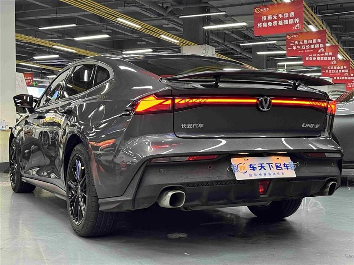 2023年4月長(zhǎng)安 長(zhǎng)安UNI-V 智電iDD  2023款 智電iDD 1.5T 113km智酷型