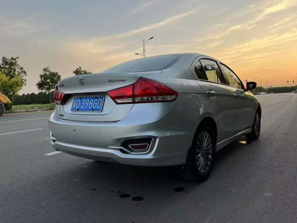 鈴木 啟悅 圖片