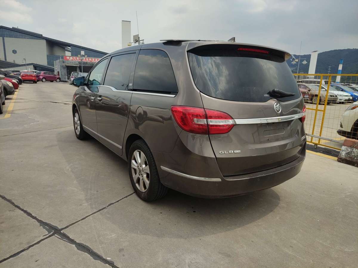 别克 GL8  2014款 3.0L GT豪华商务豪雅版图片