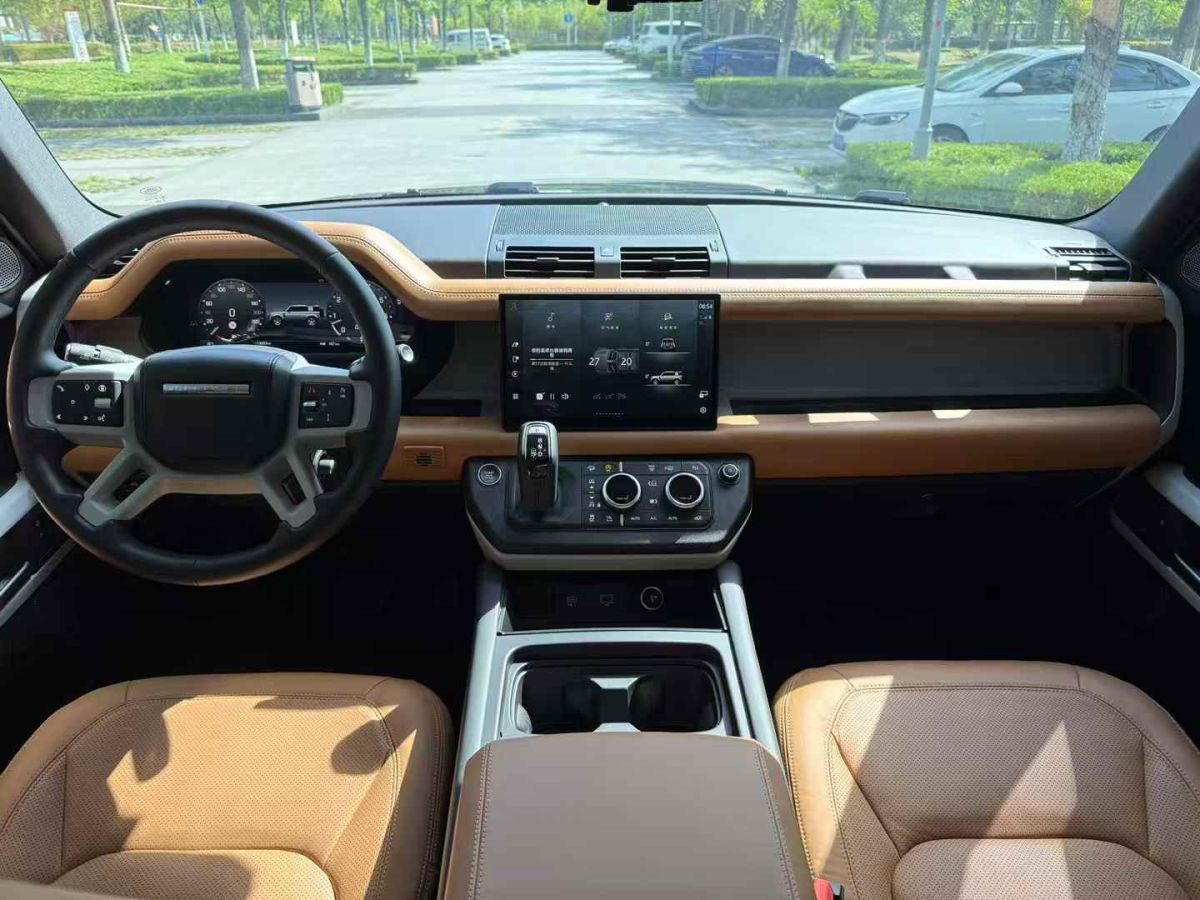 路虎 衛(wèi)士  2024款 110 5.0T V8圖片