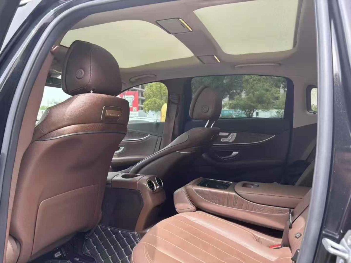 奔馳 奔馳GLE  2019款 GLE 400 4MATIC 臻藏版(特殊配置)圖片