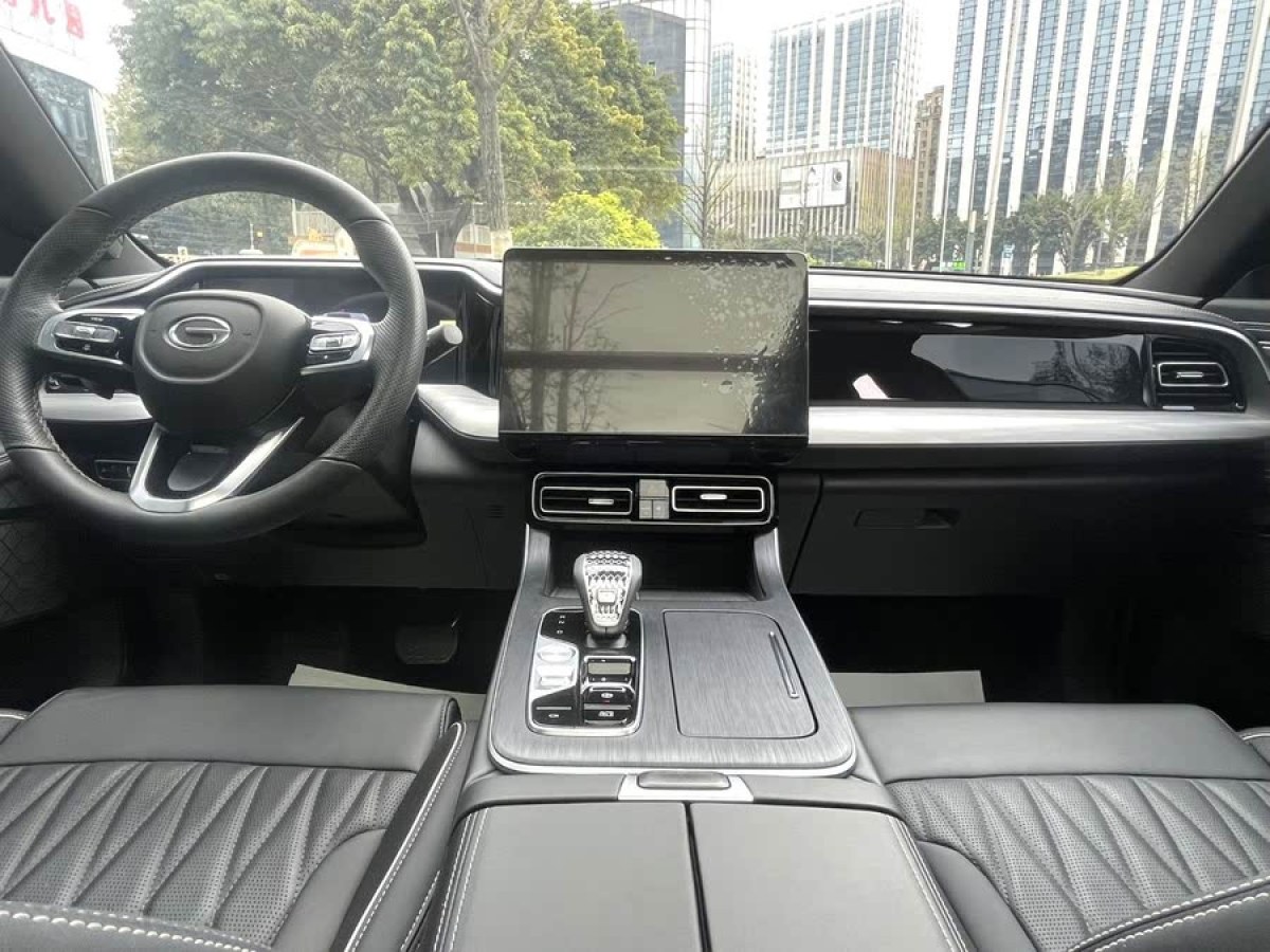 廣汽傳祺 GS8  2022款 領(lǐng)航系列 2.0TGDI 兩驅(qū)豪華智聯(lián)版（七座）圖片
