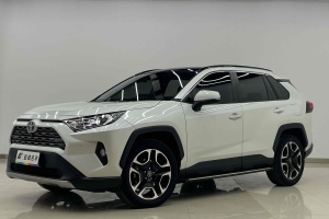 RAV4 丰田 荣放 2.0L CVT四驱新锐版