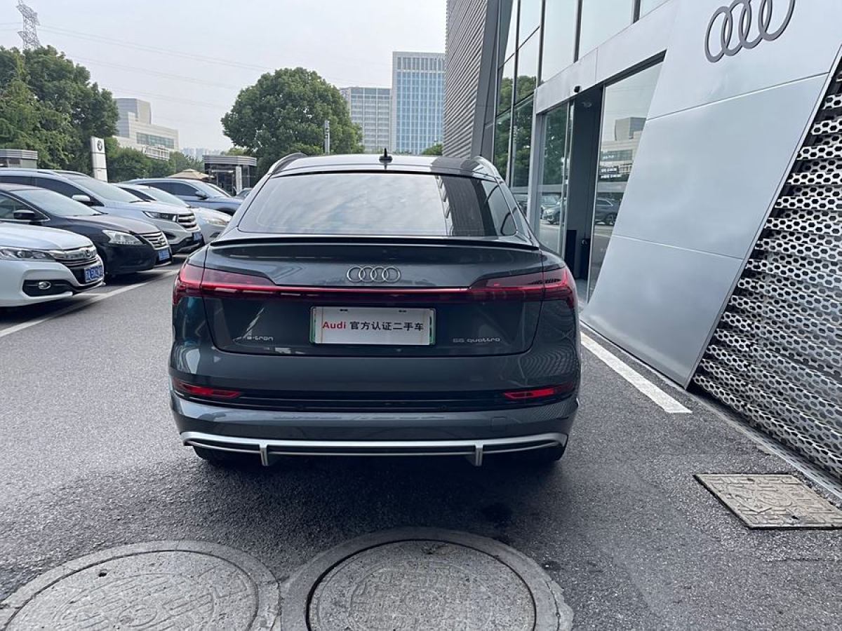 奧迪 奧迪e-tron  2021款 Sportback 55 quattro 豪華型圖片