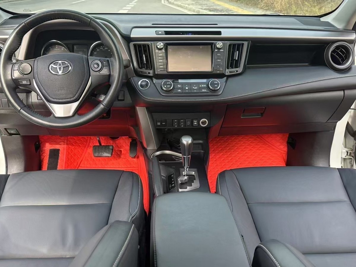 豐田 RAV4  2019款 榮放 2.0L CVT兩驅(qū)智尚版圖片