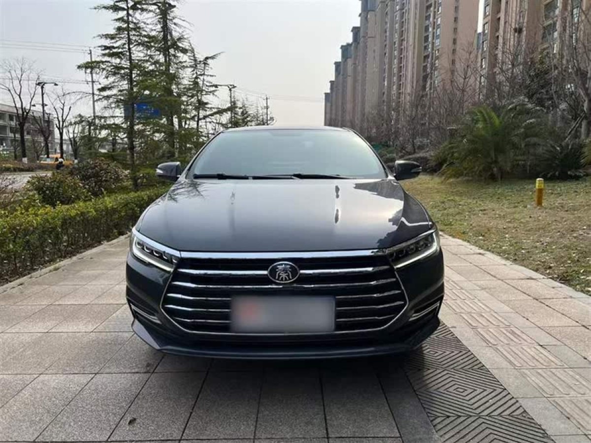 比亞迪 秦  2019款 1.5L 自動(dòng)豪華型圖片