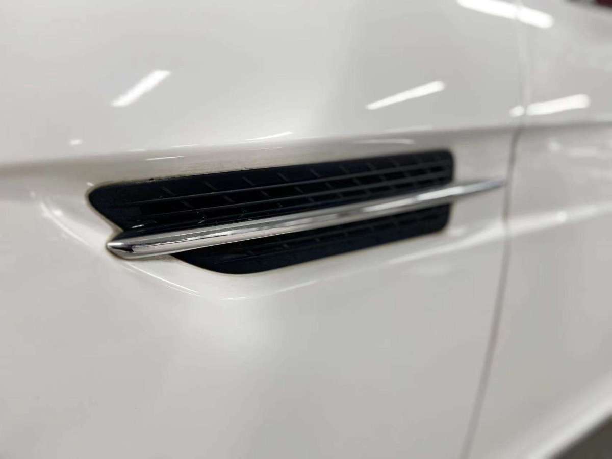 奔驰 奔驰SLK级  2015款 SLK 200 碳纤维限量版图片