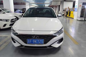菲斯塔純電動(dòng) 現(xiàn)代 DLX 悅享版