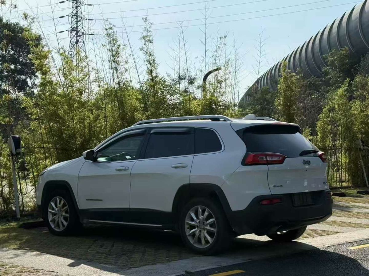 Jeep 自由光  2014款 2.4L 精銳版圖片