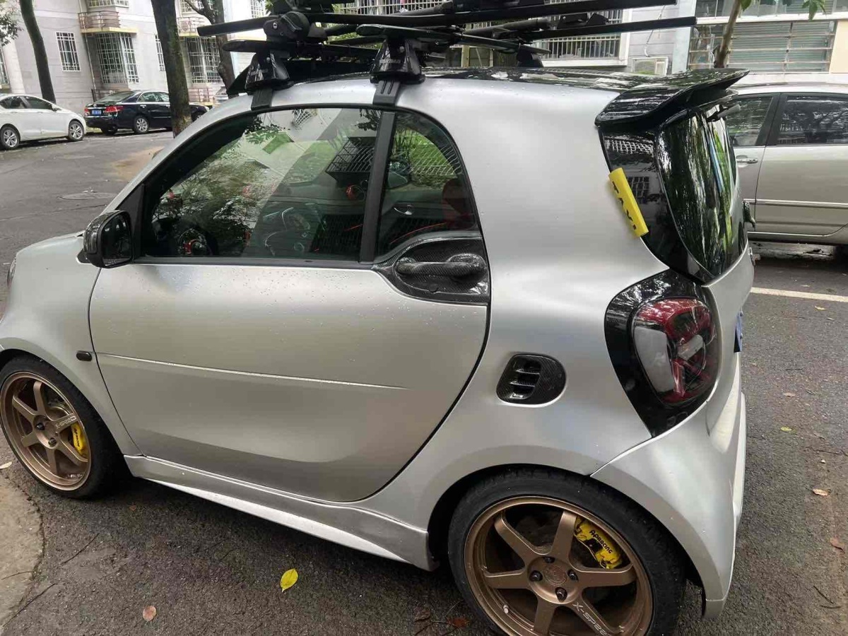 2018年1月smart fortwo  2016款 0.9T 66千瓦硬頂先鋒版