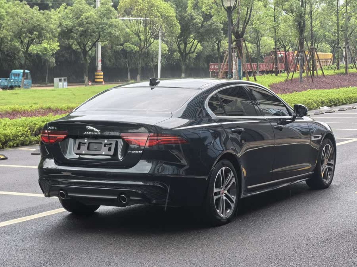 捷豹 XEL  2024款 2.0T 250PS R-DYNAMIC S進(jìn)取運(yùn)動(dòng)版圖片