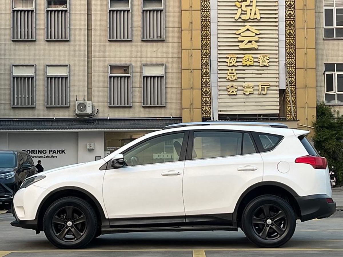 豐田 RAV4榮放  2013款 2.0L CVT四驅(qū)風(fēng)尚版圖片