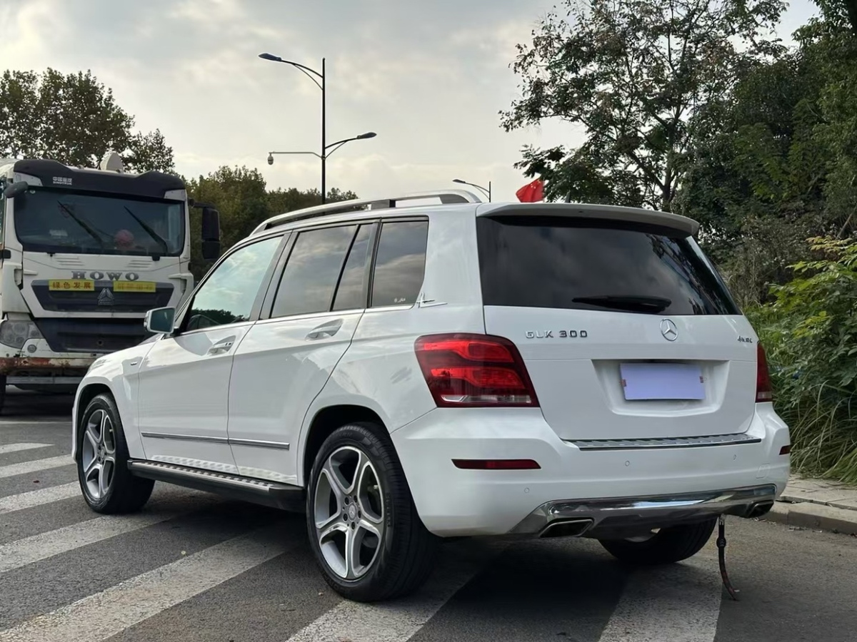 奔馳 奔馳GLK級  2015款 GLK 300 4MATIC 時尚型 極致版圖片