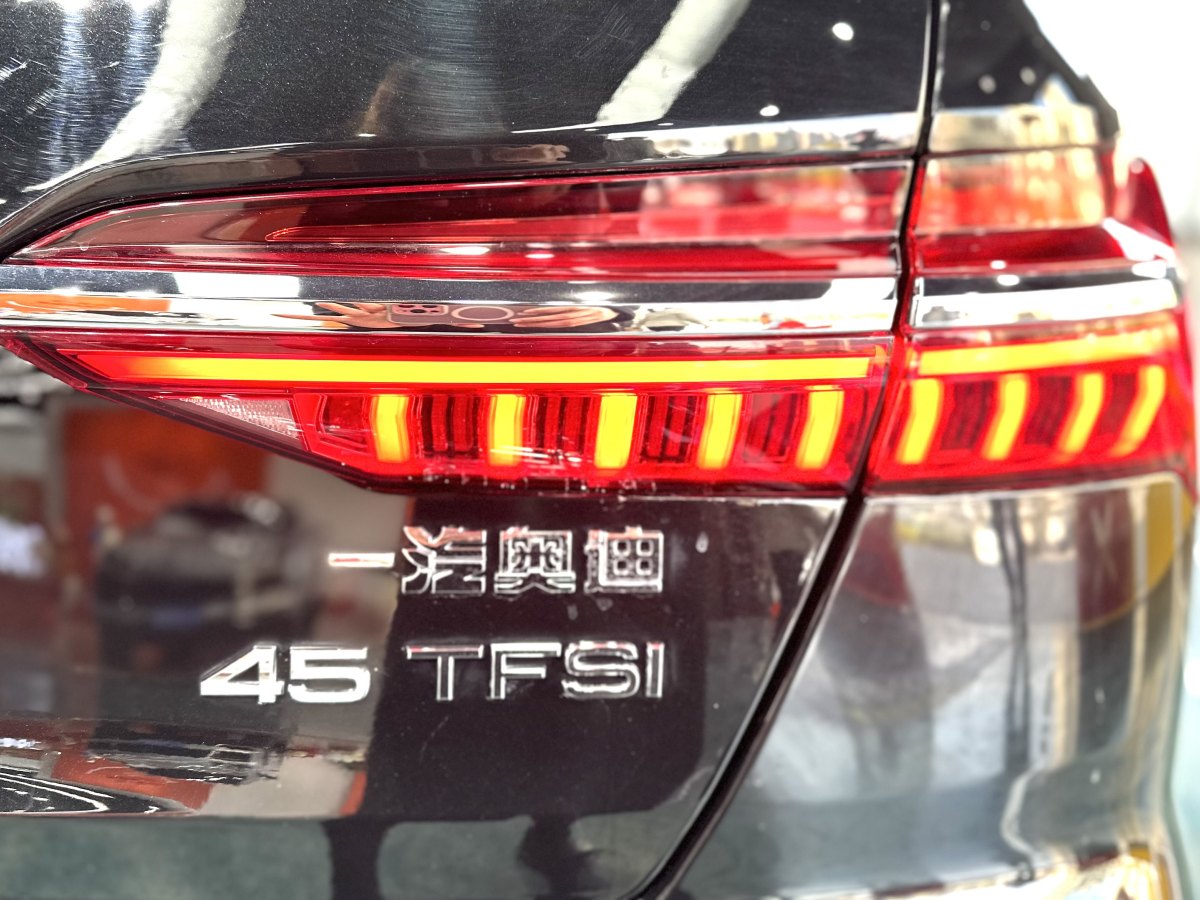 奧迪 奧迪A6L  2021款 45 TFSI 臻選動(dòng)感型圖片