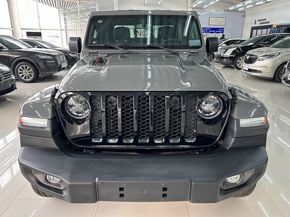 Jeep 角斗士  2023款 3.6L Overland圖片