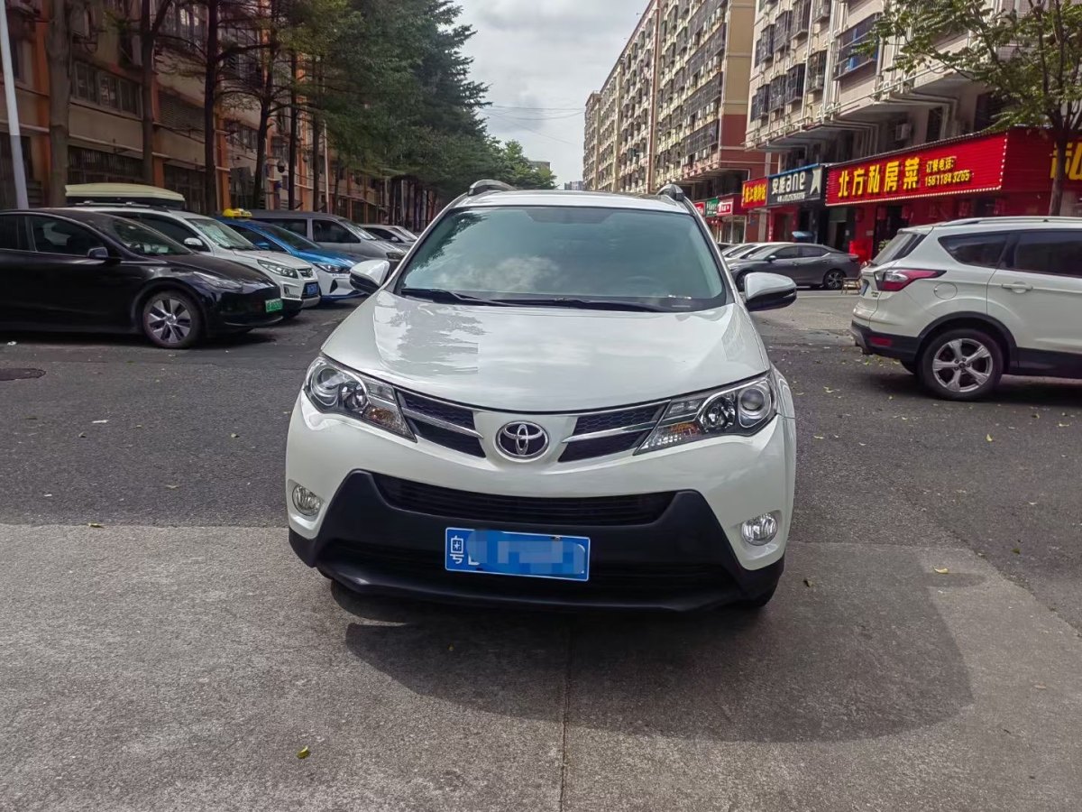 豐田 RAV4  2018款 榮放 2.0L CVT兩驅(qū)風尚版圖片