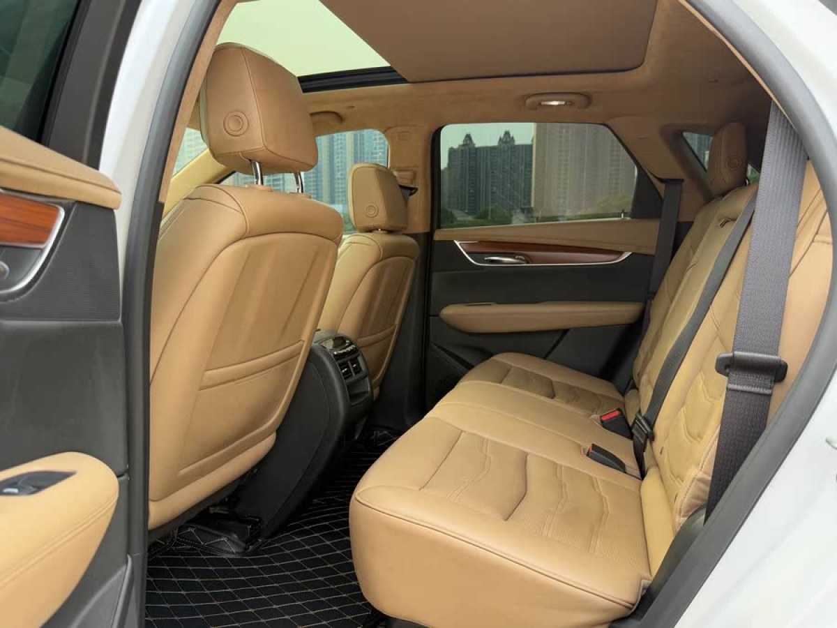凱迪拉克 XT5  2018款 28E 四驅(qū)鉑金版圖片
