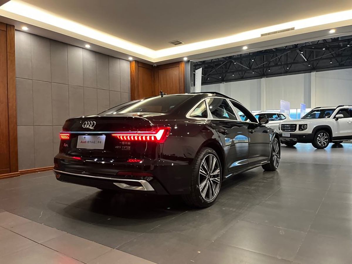 奧迪 奧迪A6L  2025款 45 TFSI quattro 臻選動感型圖片