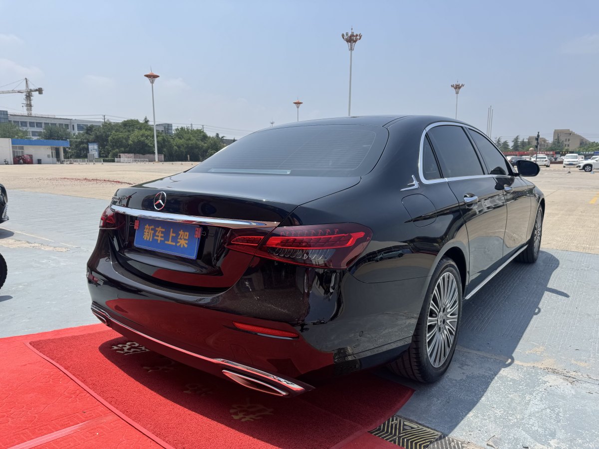 奔馳 奔馳E級  2022款 改款 E 300 L 豪華型圖片