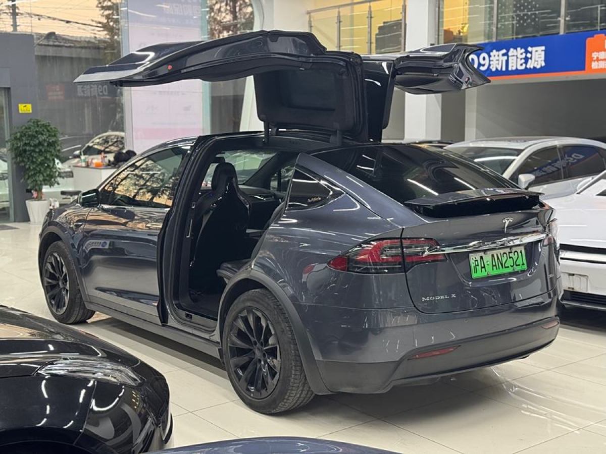 特斯拉 Model X  2016款 Model X 60D圖片