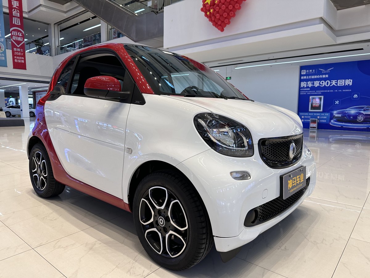 2019年5月smart fortwo  2019款 0.9T 66千瓦硬頂先鋒版 國(guó)VI