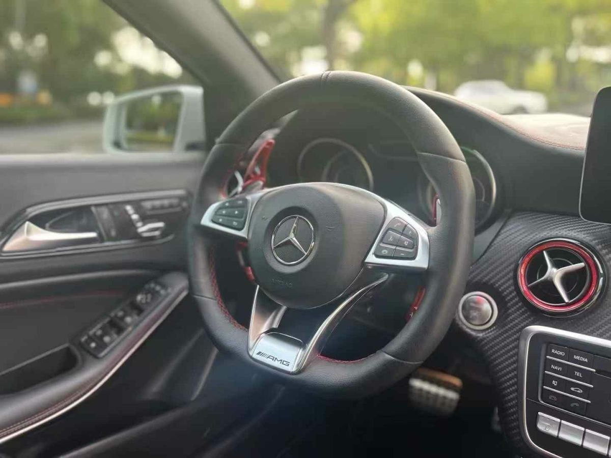 奔馳 奔馳A級AMG  2018款 AMG A 45 4MATIC 臻藏版圖片