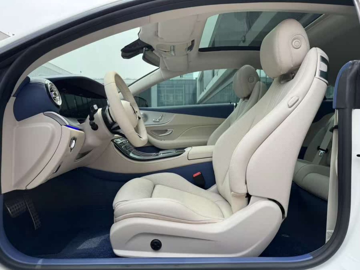 奔馳 奔馳E級  2021款 改款 E 260 轎跑車圖片