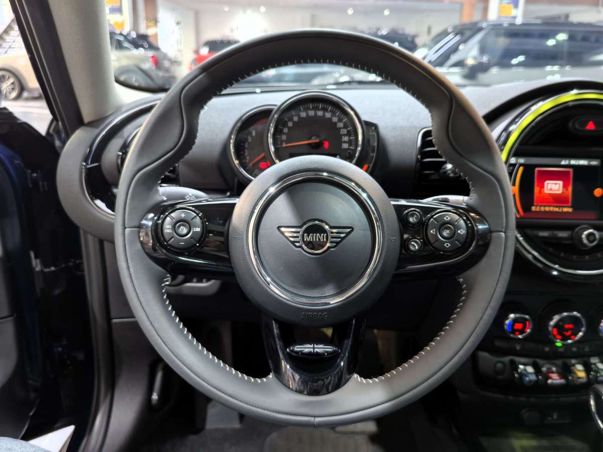 MINI CLUBMAN  2018款 1.5T COOPER 藝術(shù)家圖片