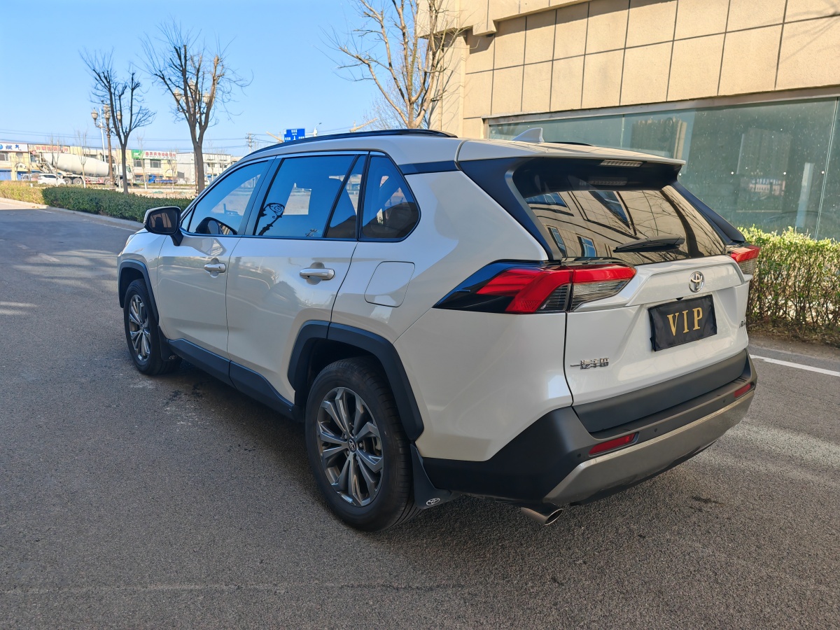 豐田 RAV4  2018款 榮放 2.0L CVT兩驅風尚版圖片