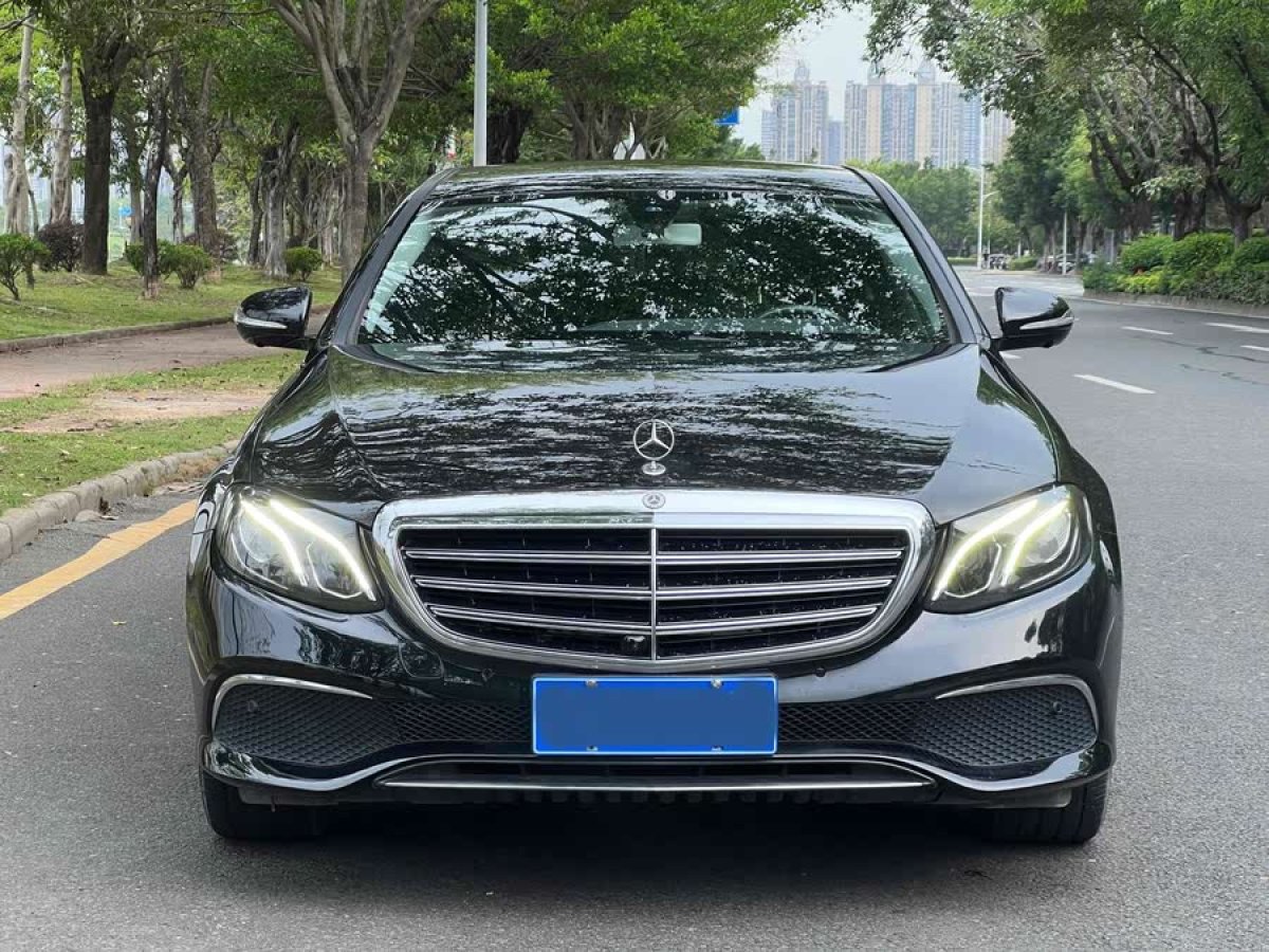 奔馳 奔馳E級  2018款 改款 E 300 L 豪華型圖片