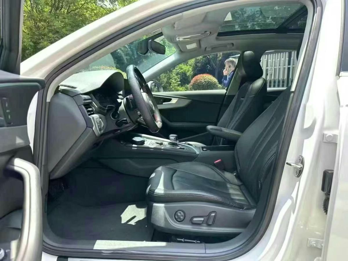 奧迪 奧迪A4L  2019款 35 TFSI 進取型 國V圖片