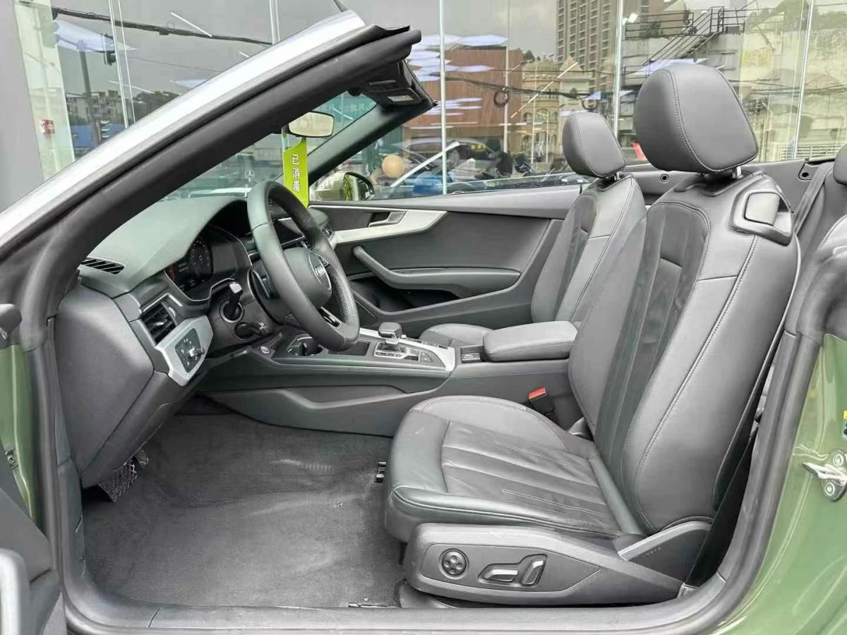奧迪 奧迪A5  2021款 Cabriolet 40 TFSI 時(shí)尚動(dòng)感型圖片