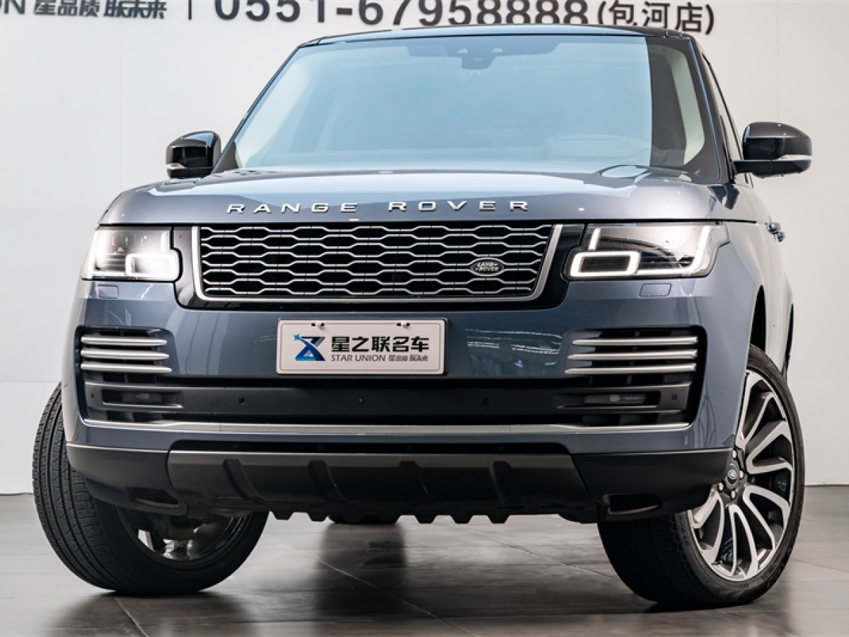 路虎 攬勝  2020款 3.0 L6 傳世加長(zhǎng)版圖片