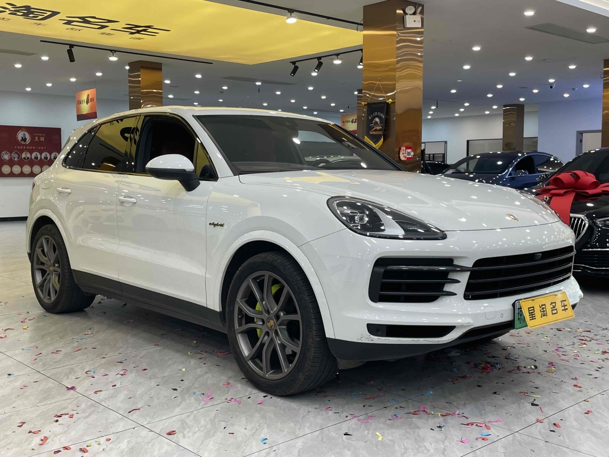 2023年9月保時捷 Cayenne新能源  2023款 Cayenne E-Hybrid 2.0T 鉑金版