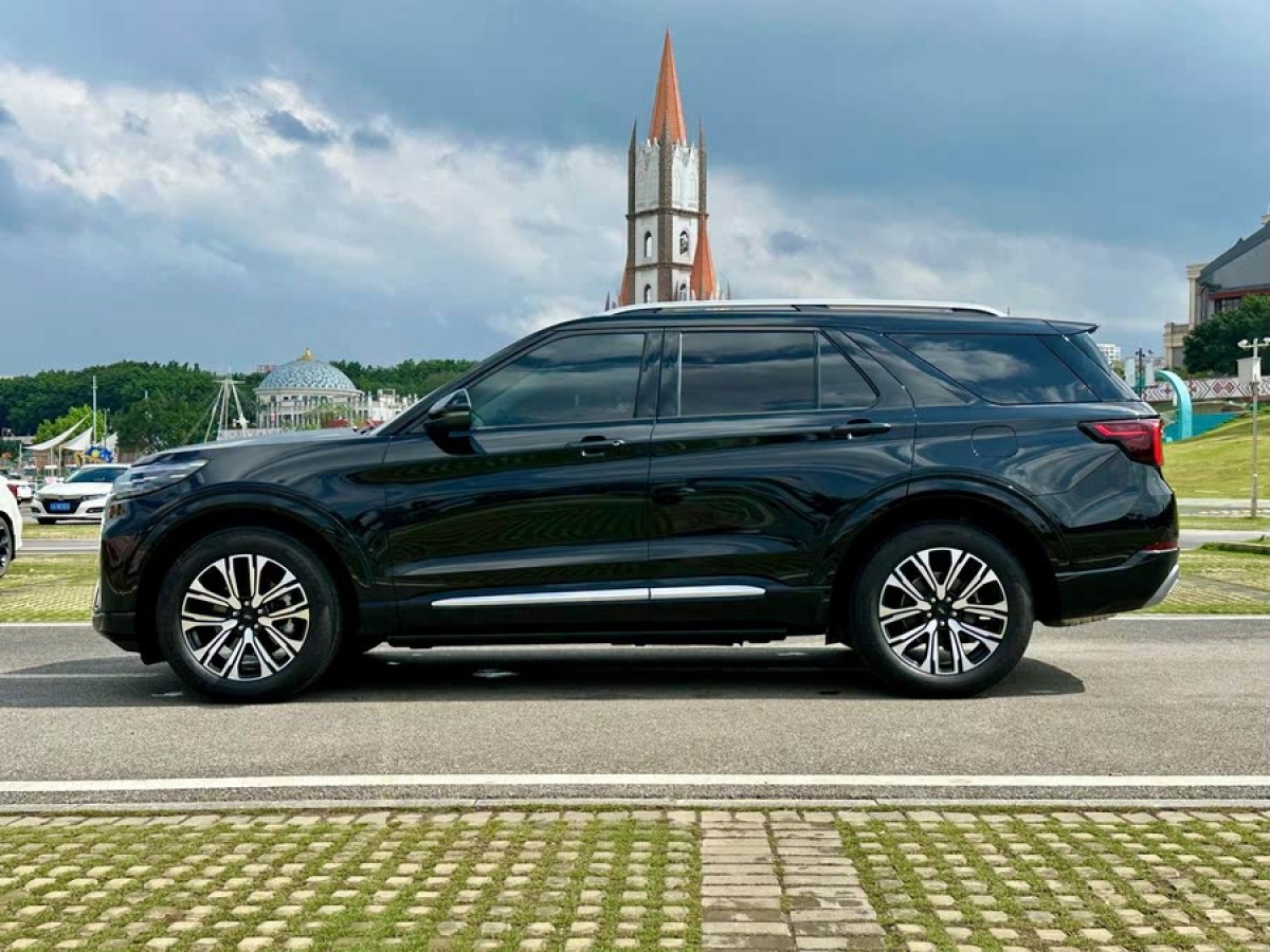 福特 探險者  2024款 2.3T EcoBoost 四驅(qū)鈦金版 6座圖片