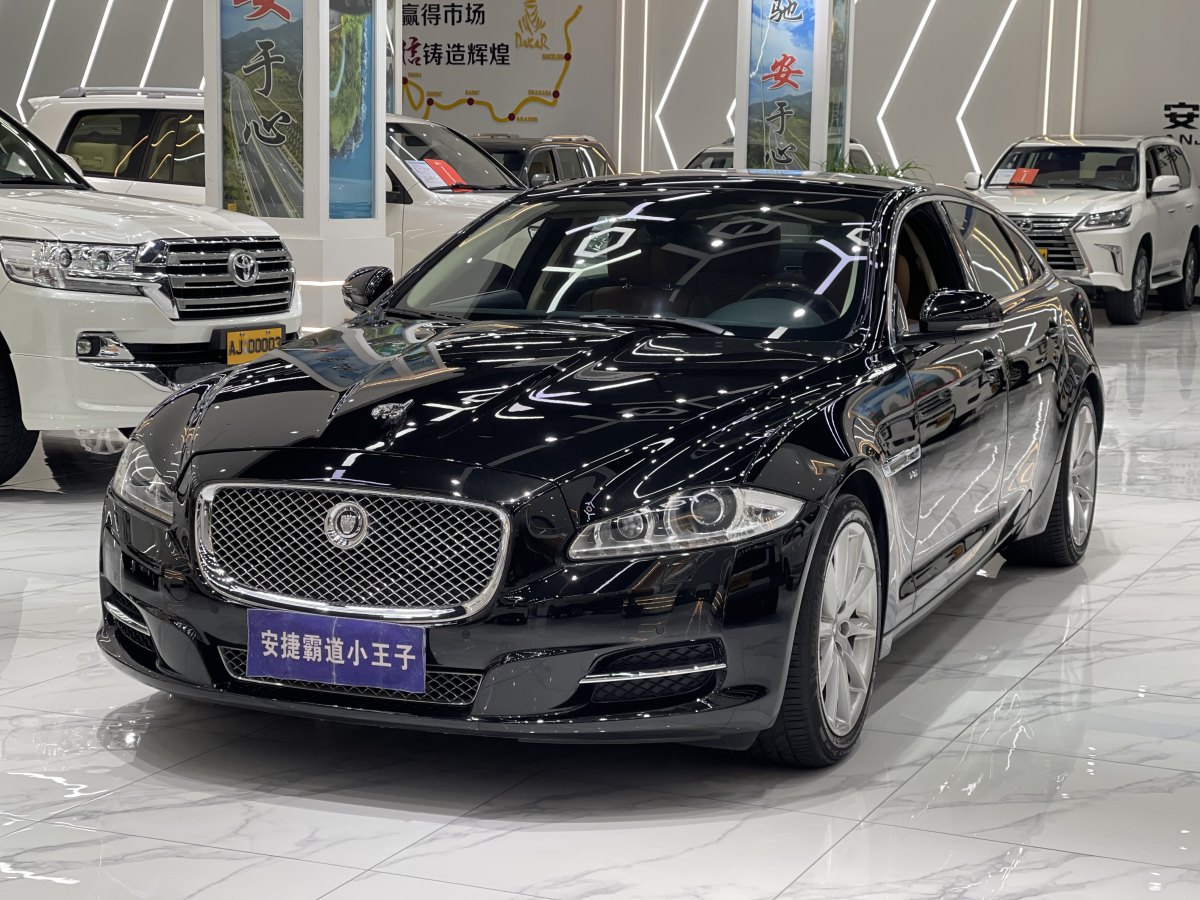 捷豹 XJ  2012款 XJL 3.0 旗艦商務(wù)版圖片