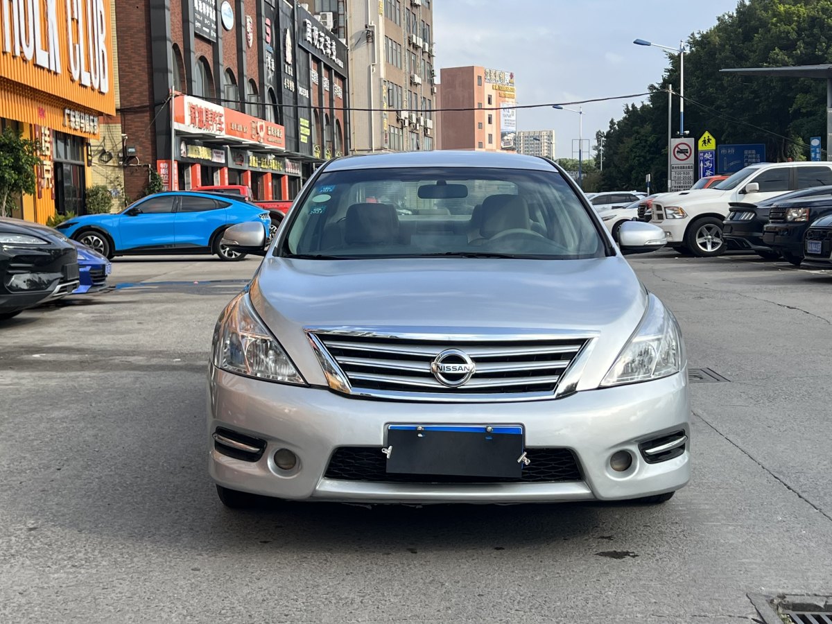 日產(chǎn) 天籟  2011款 2.0L XE標(biāo)準(zhǔn)版圖片