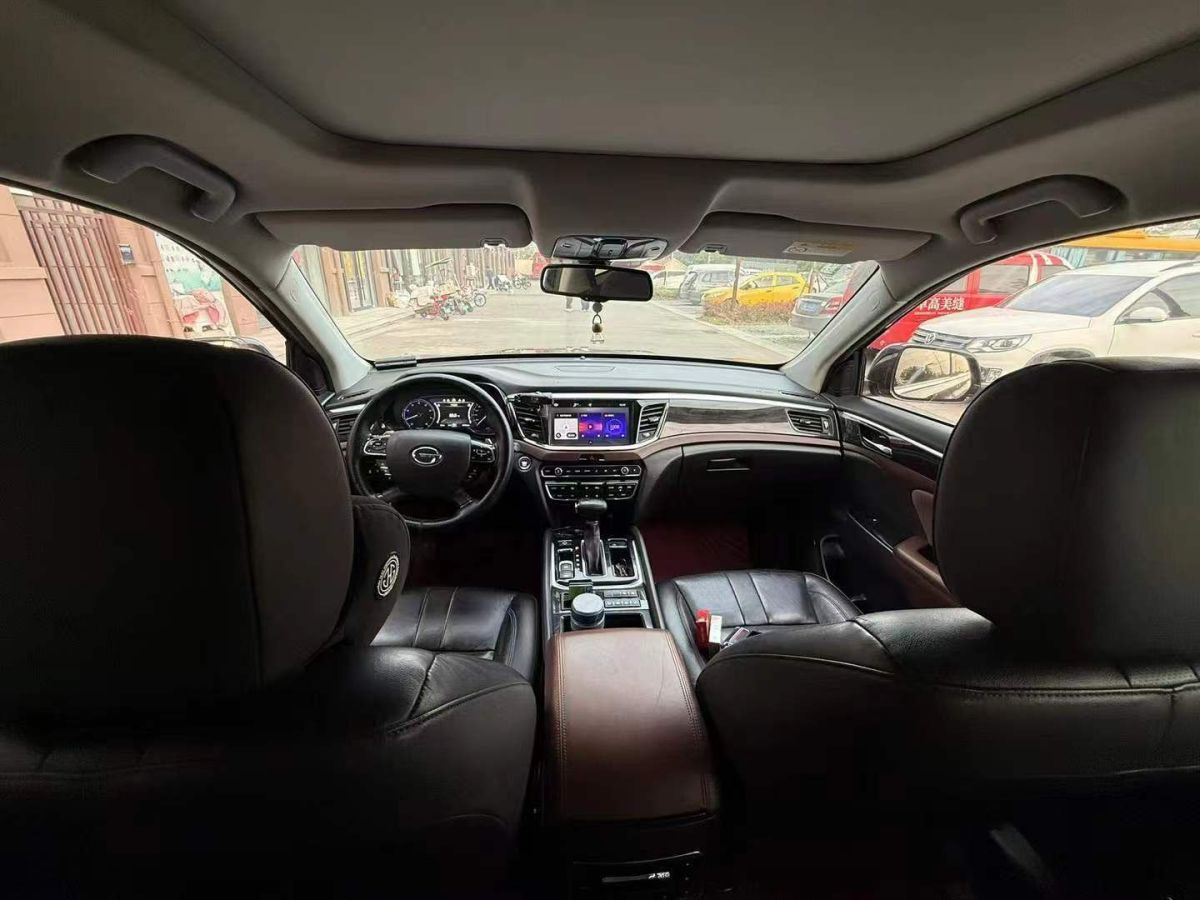 廣汽傳祺 M8  2018款 320T 豪華版圖片