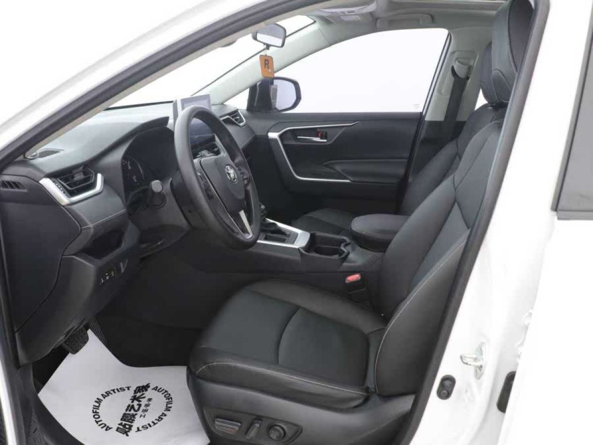豐田 RAV4榮放  2022款 2.0L CVT兩驅(qū)風(fēng)尚版圖片