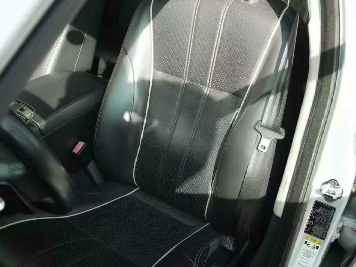 捷豹 XJ  2012款 XJL 3.0 倫敦限量版圖片